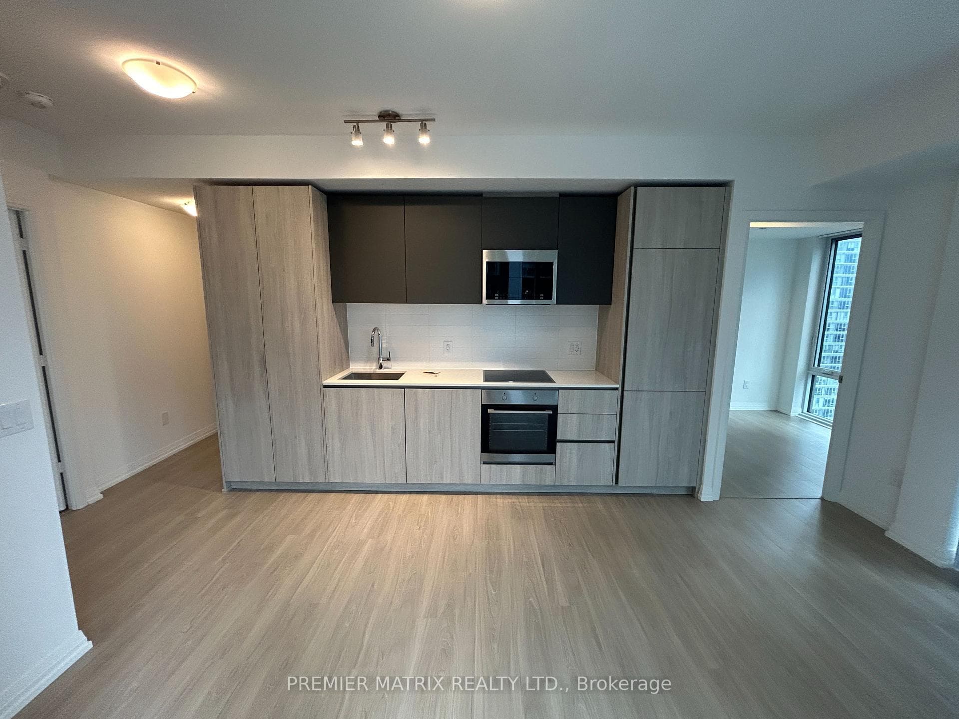8 Widmer Street Unit 4003 photo 8