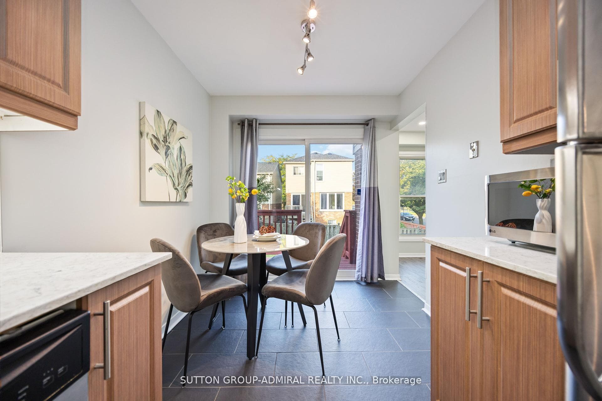 12 Tilburn Place photo 15