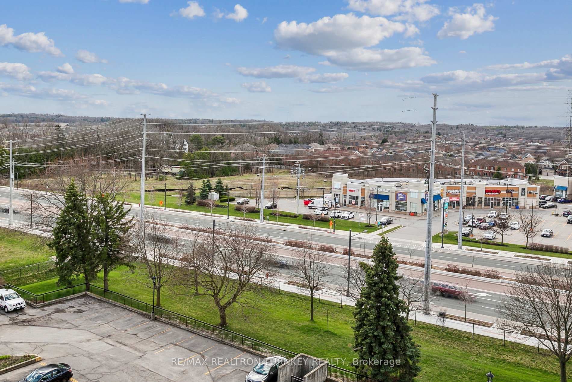 Close to shopping and restaurants