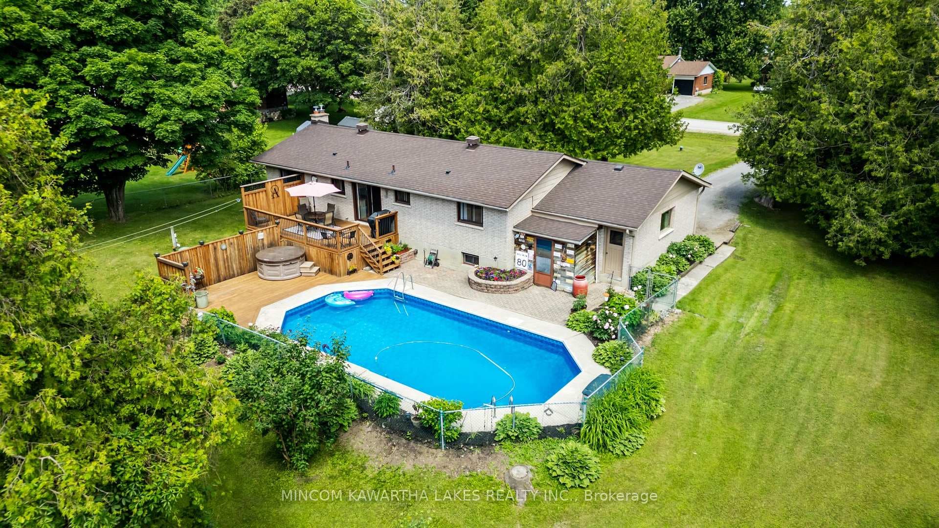 577 Waterford Road photo 33