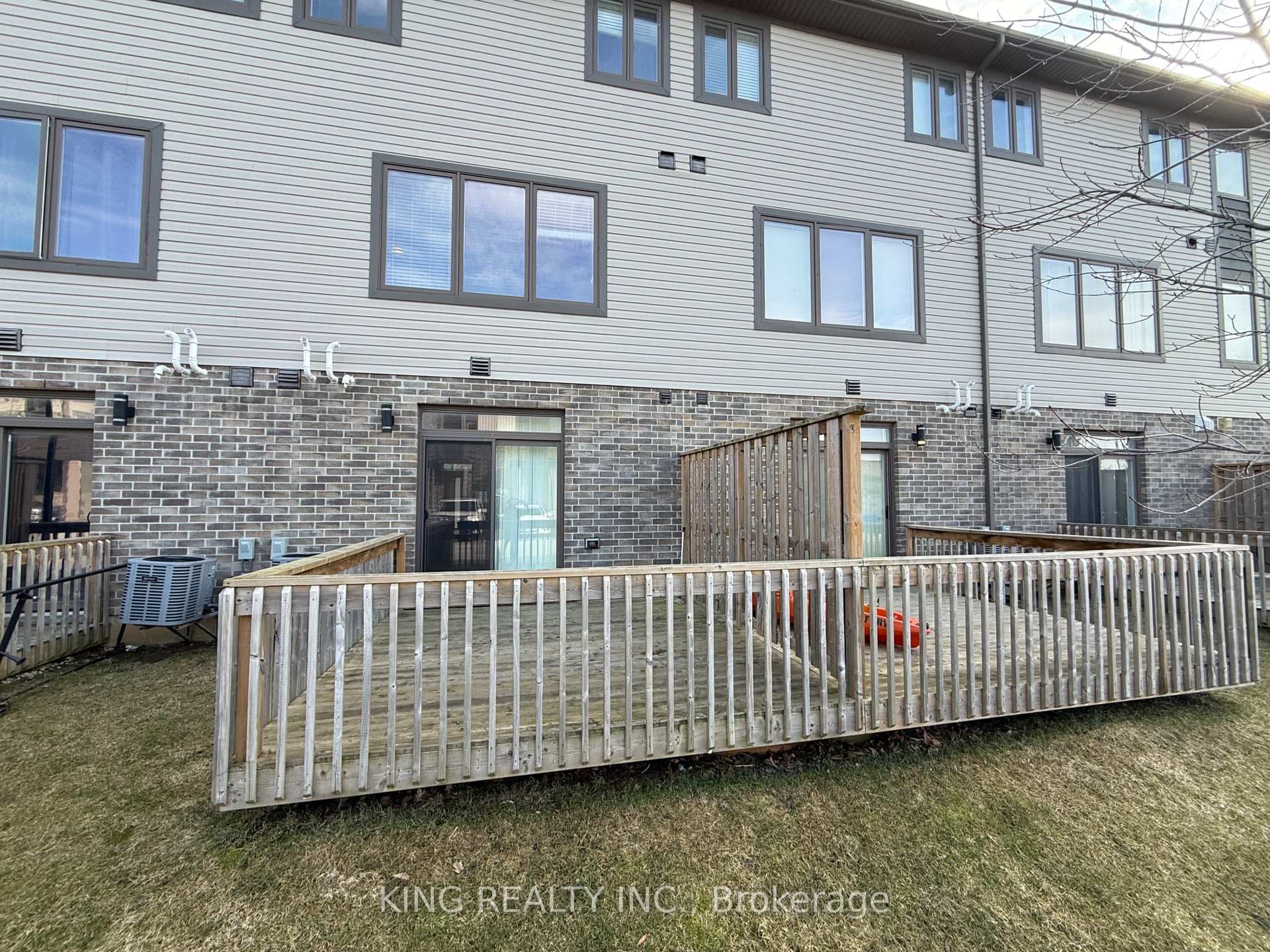 2070 Meadowgate Boulevard Unit 51 photo 5