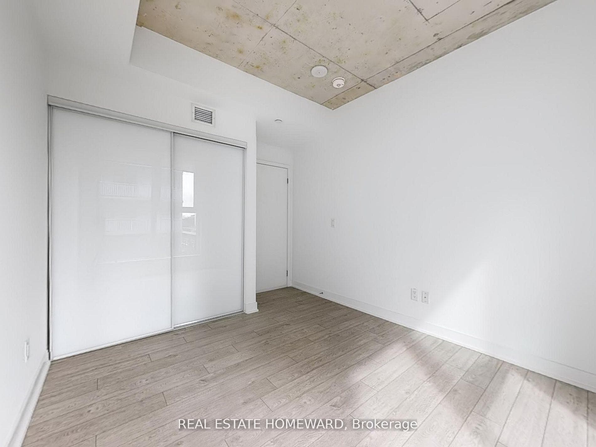 30 Baseball Place Unit 702 photo 13