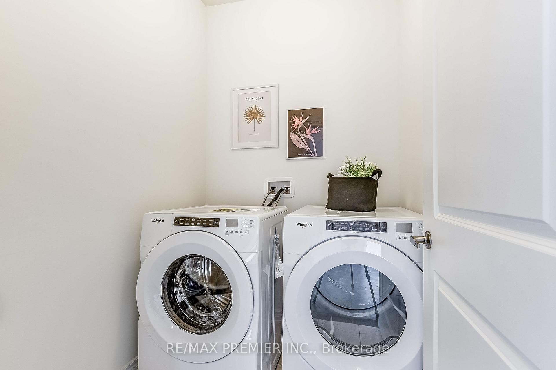 74 Armilia Place photo 27