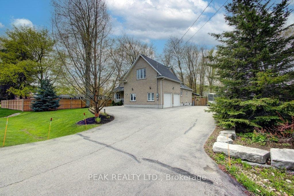 76 Kennedy Road photo 4
