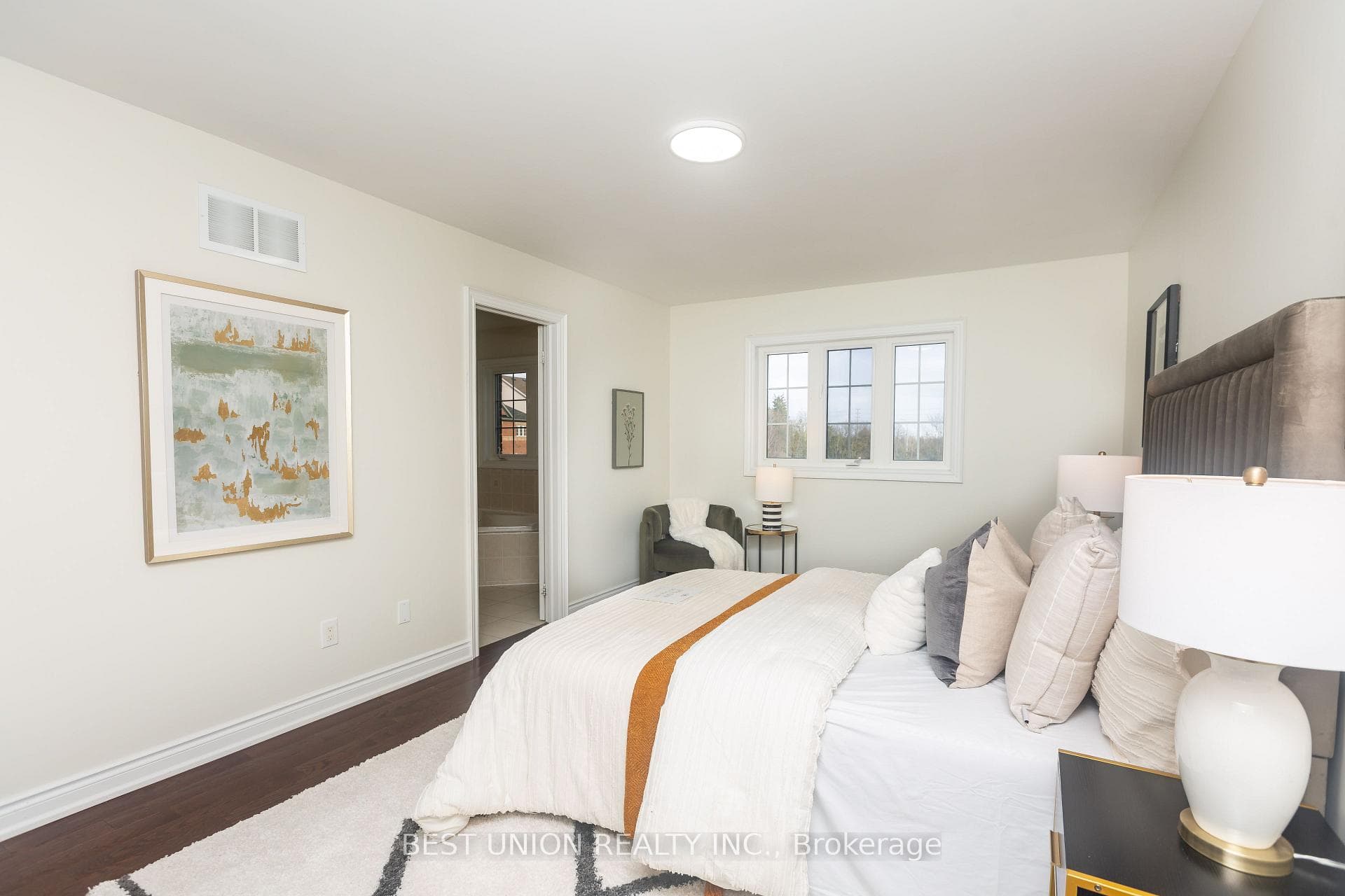 31 Bernbridge Road photo 13