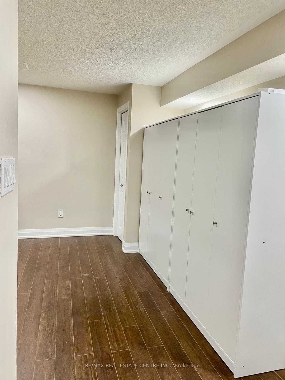 187 Bailey Drive Unit Lower photo 8