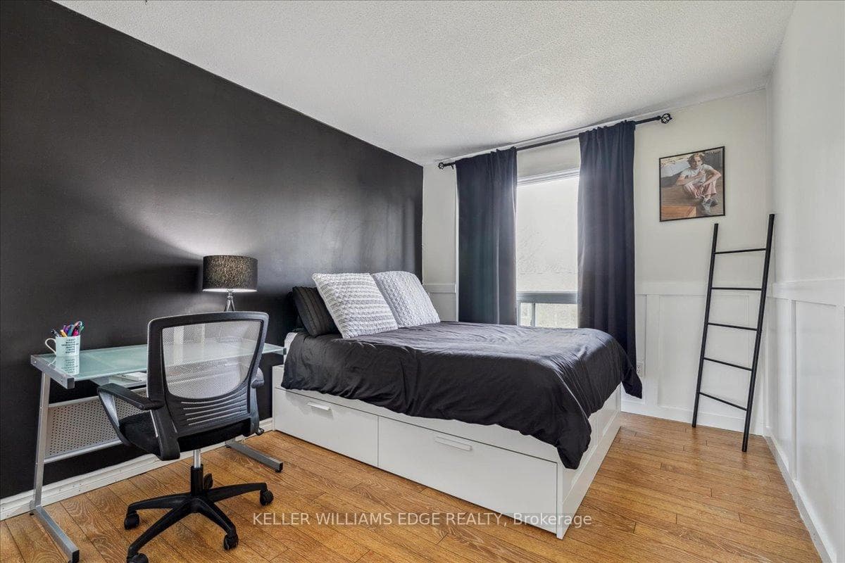 2301 Cavendish Drive Unit 150 photo 27