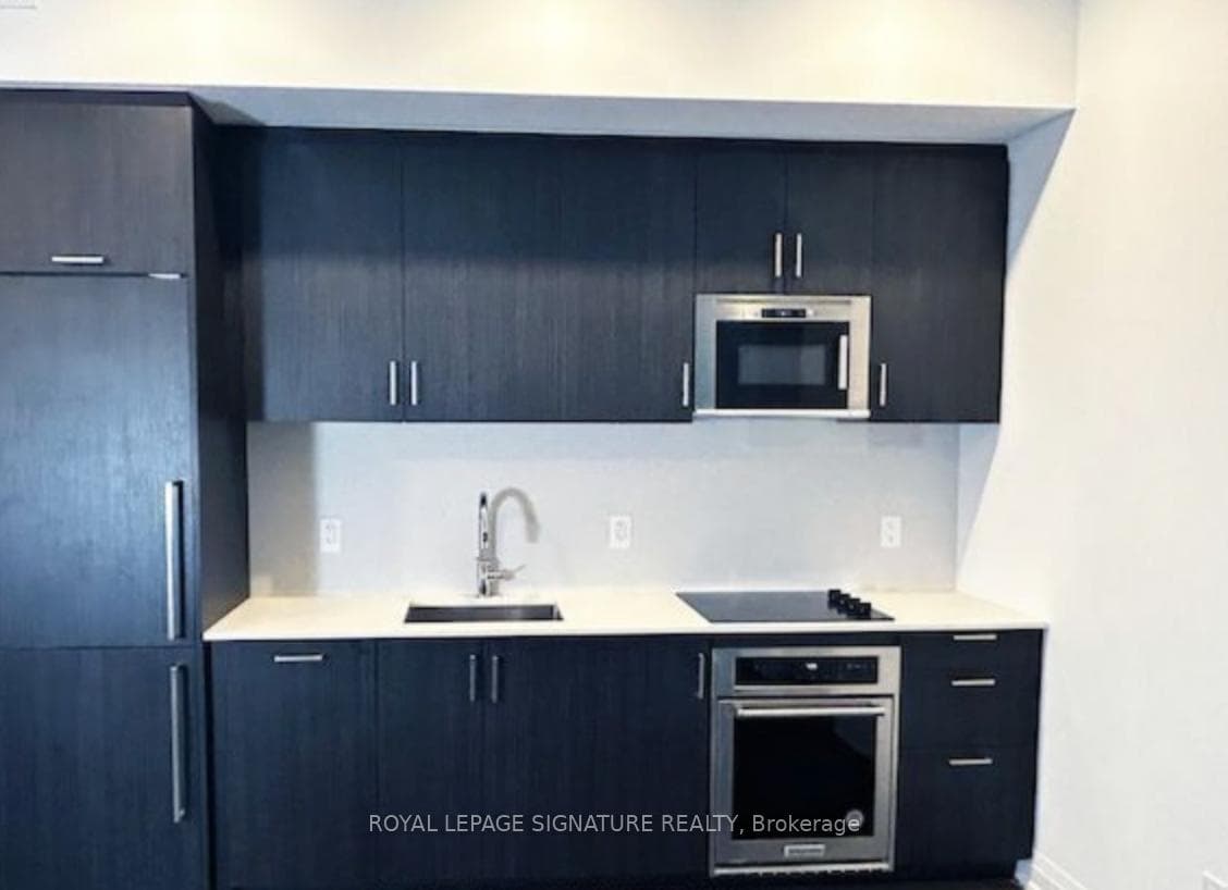 280 Howland Avenue Unit 421 photo 4