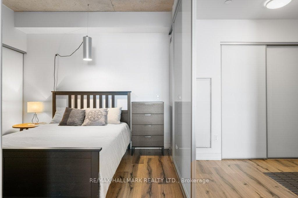665 Kingston Road Unit 308 photo 19