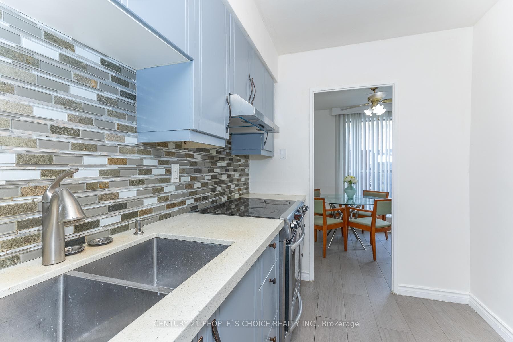 10 Eddystone Avenue Unit 106 photo 10