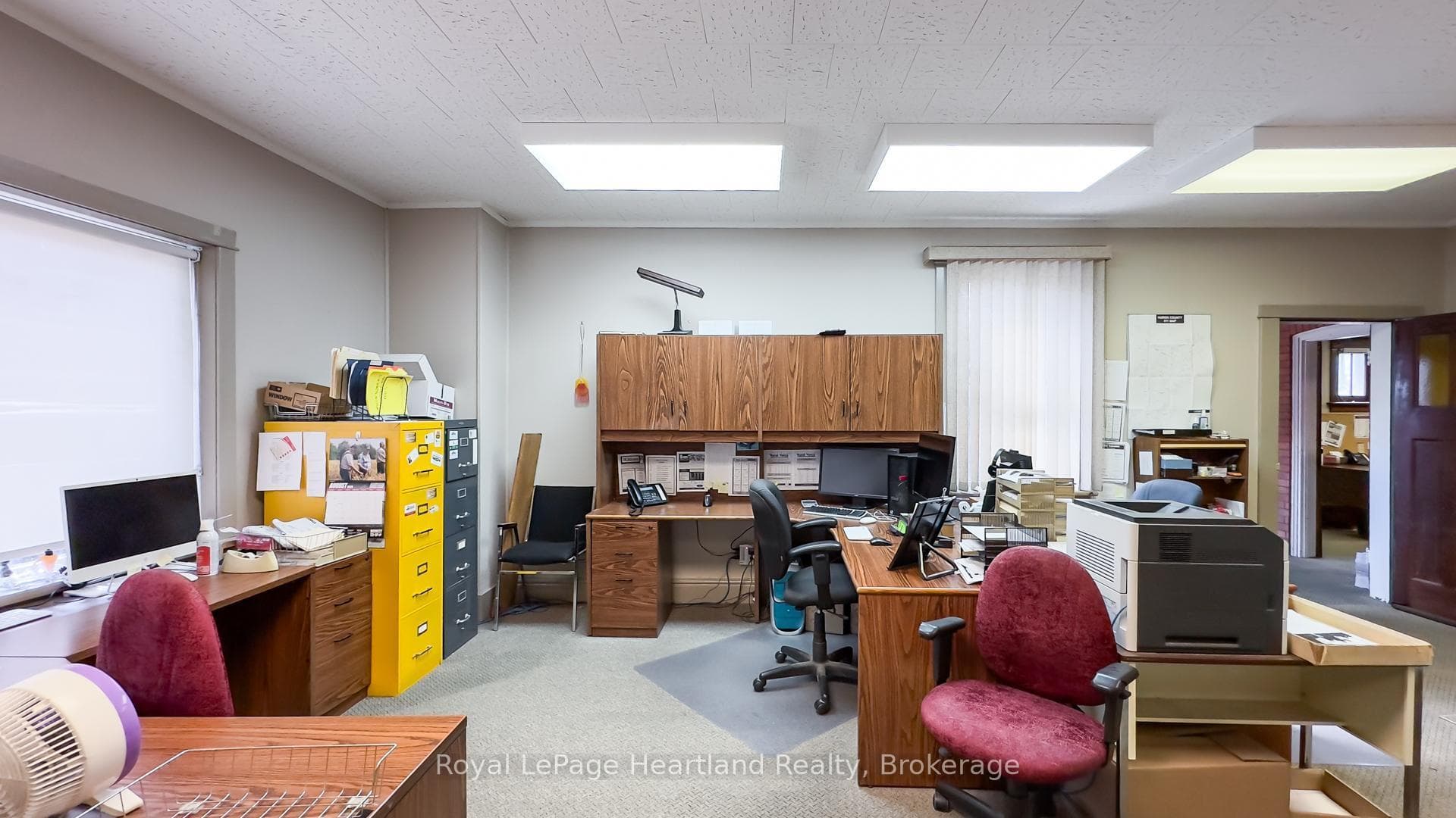 401 QUEEN Street photo 18
