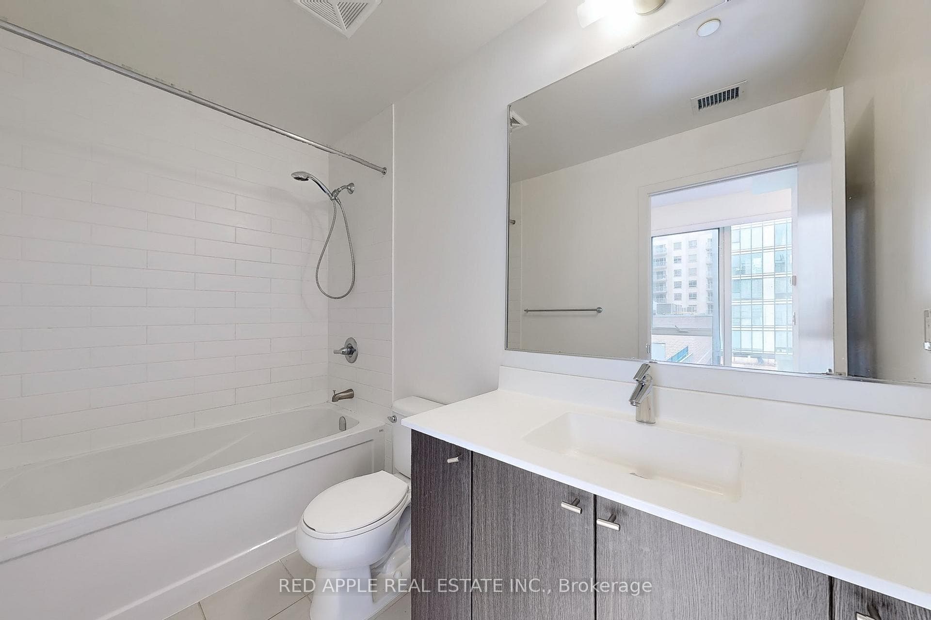 18 Rean Drive Unit 306 photo 9