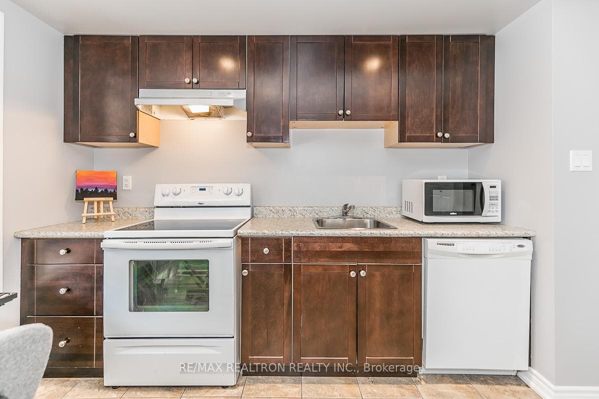 75 Aishford Road Unit Bsmt photo 5