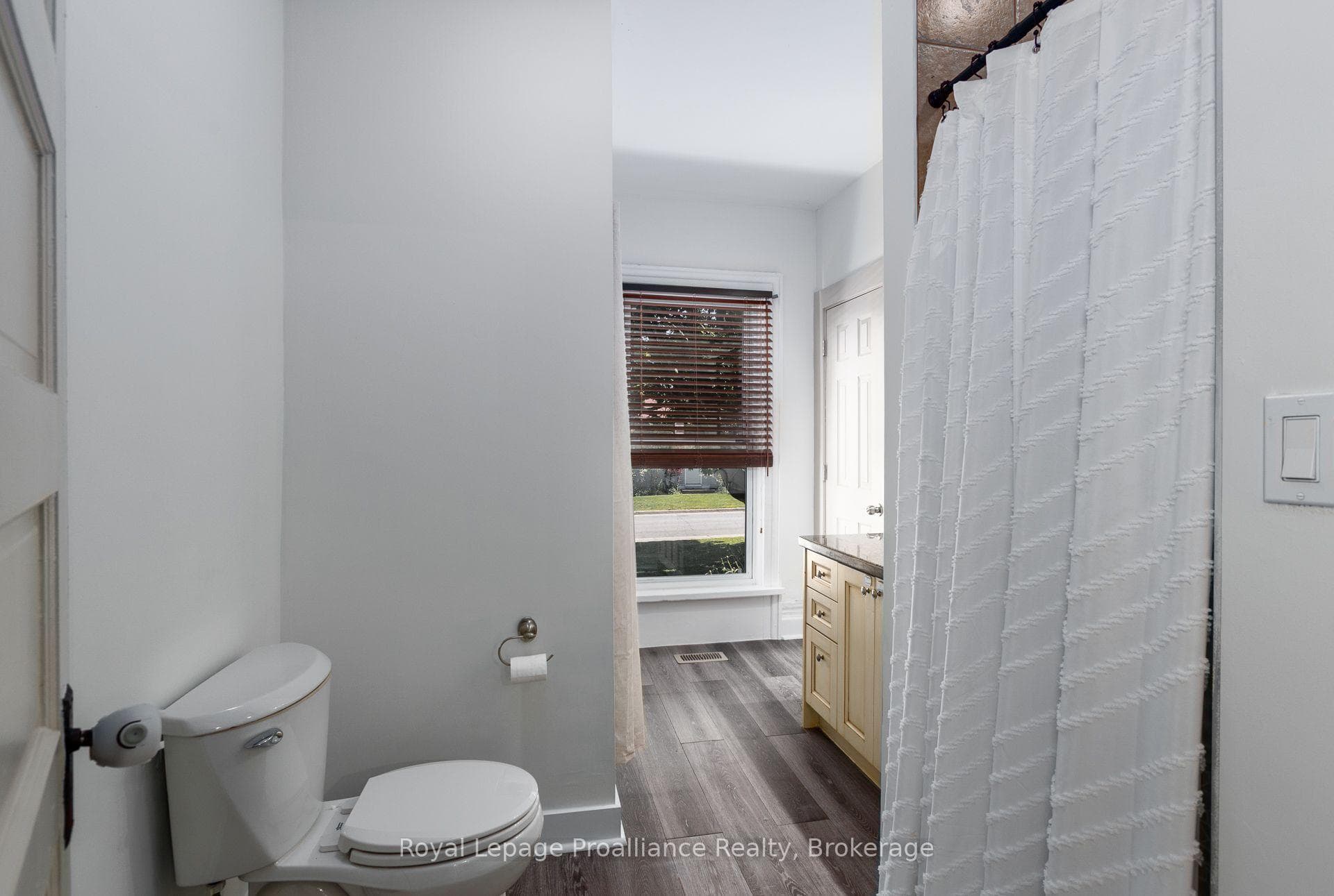 7 Simmons Street photo 10