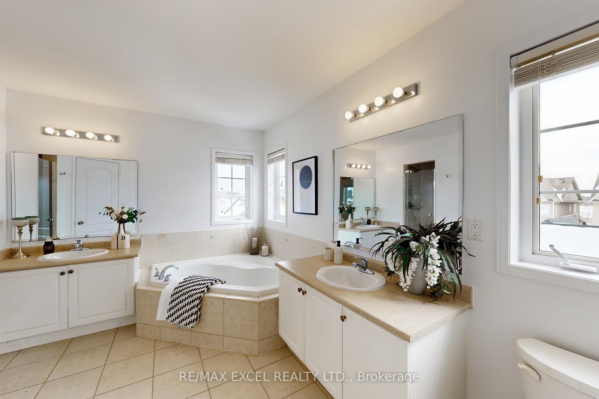 43 Evaridge Drive photo 19