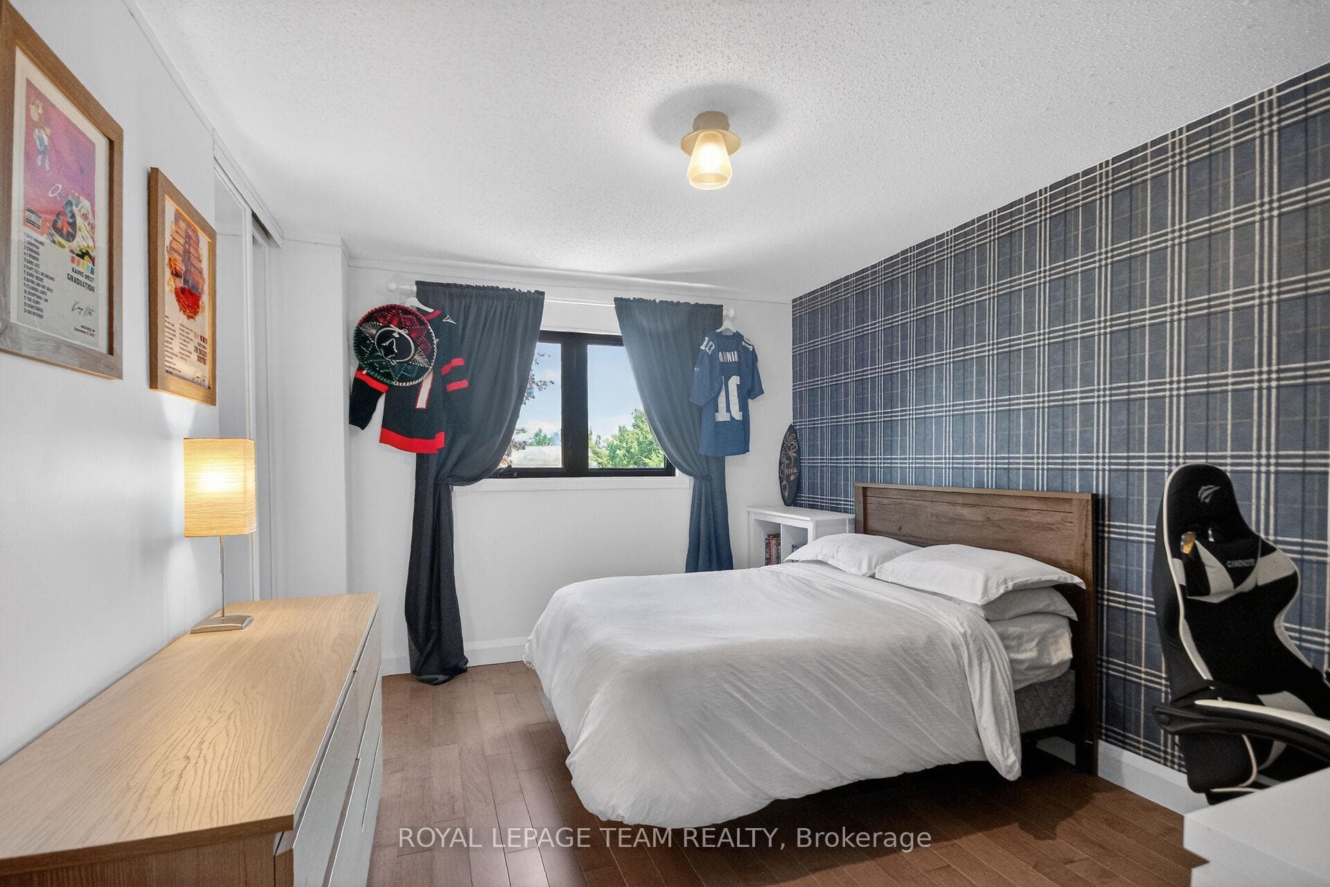 15 Markham Avenue photo 32