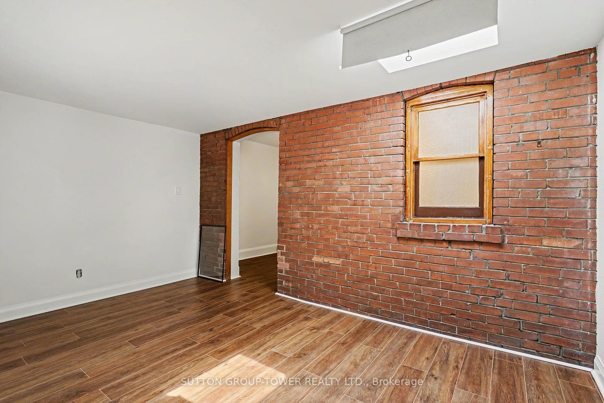118 Castlefield Avenue photo 24