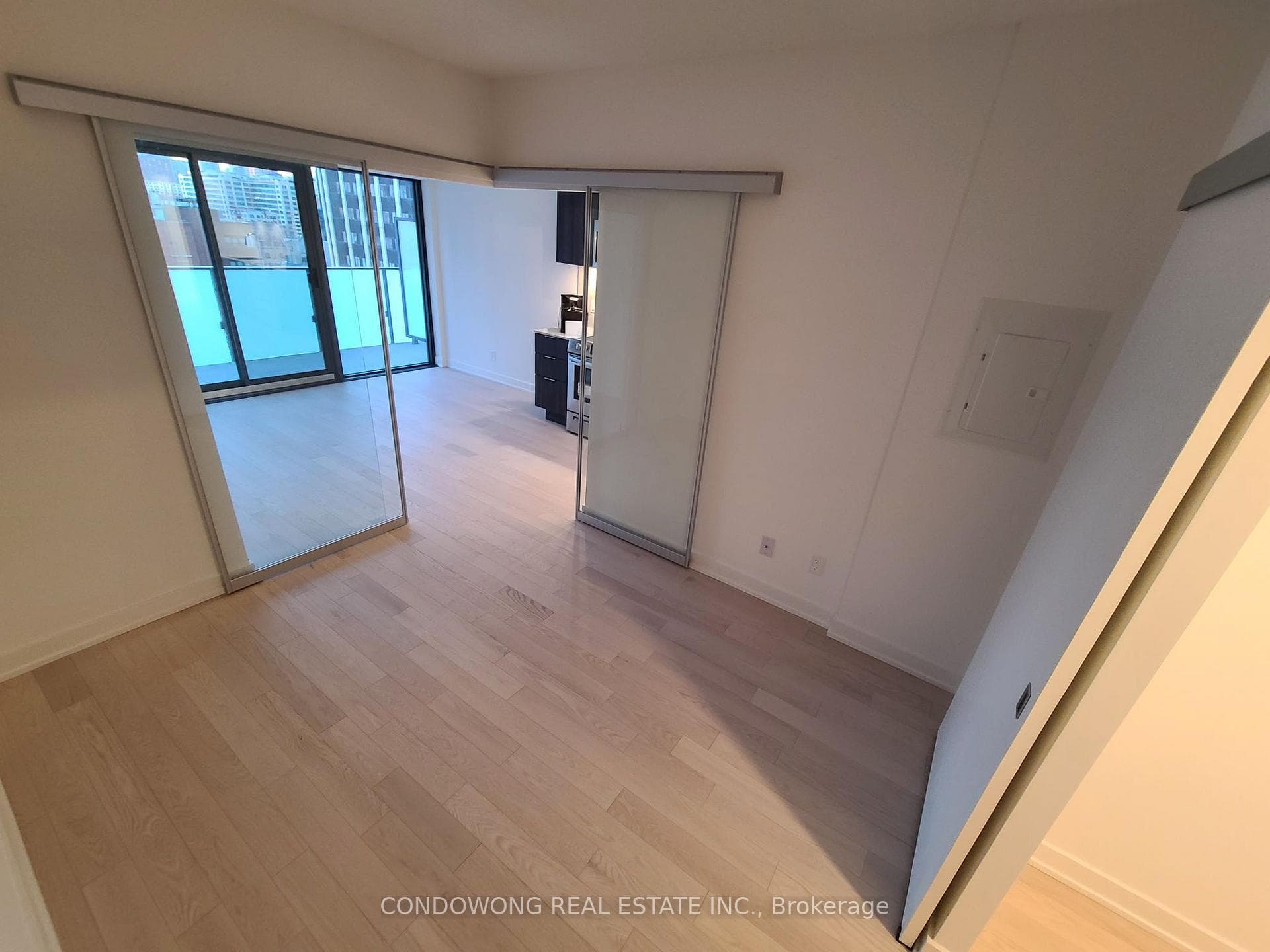 25 Richmond Street Unit 1115 photo 4