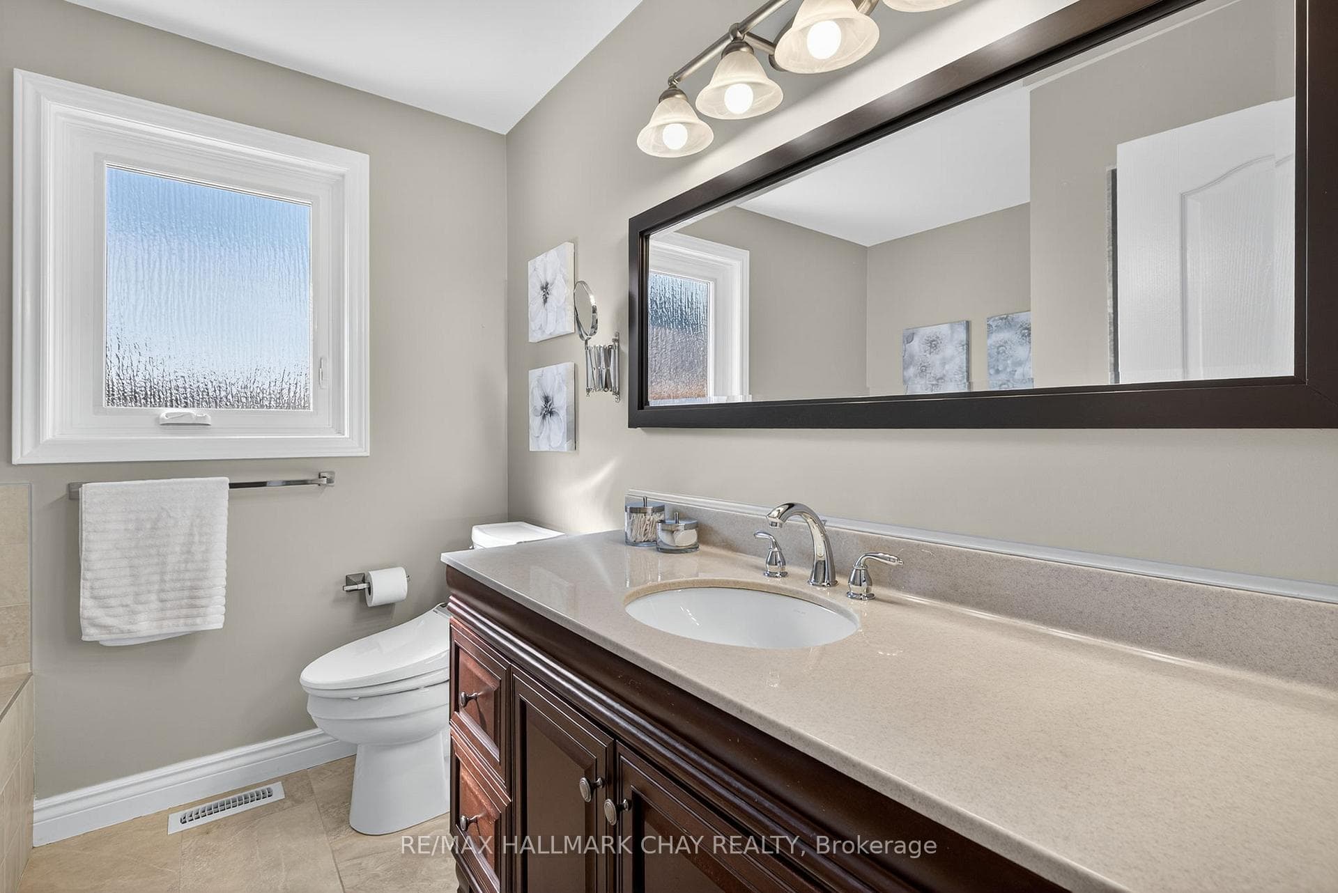 114 Sweetbriar Court photo 24