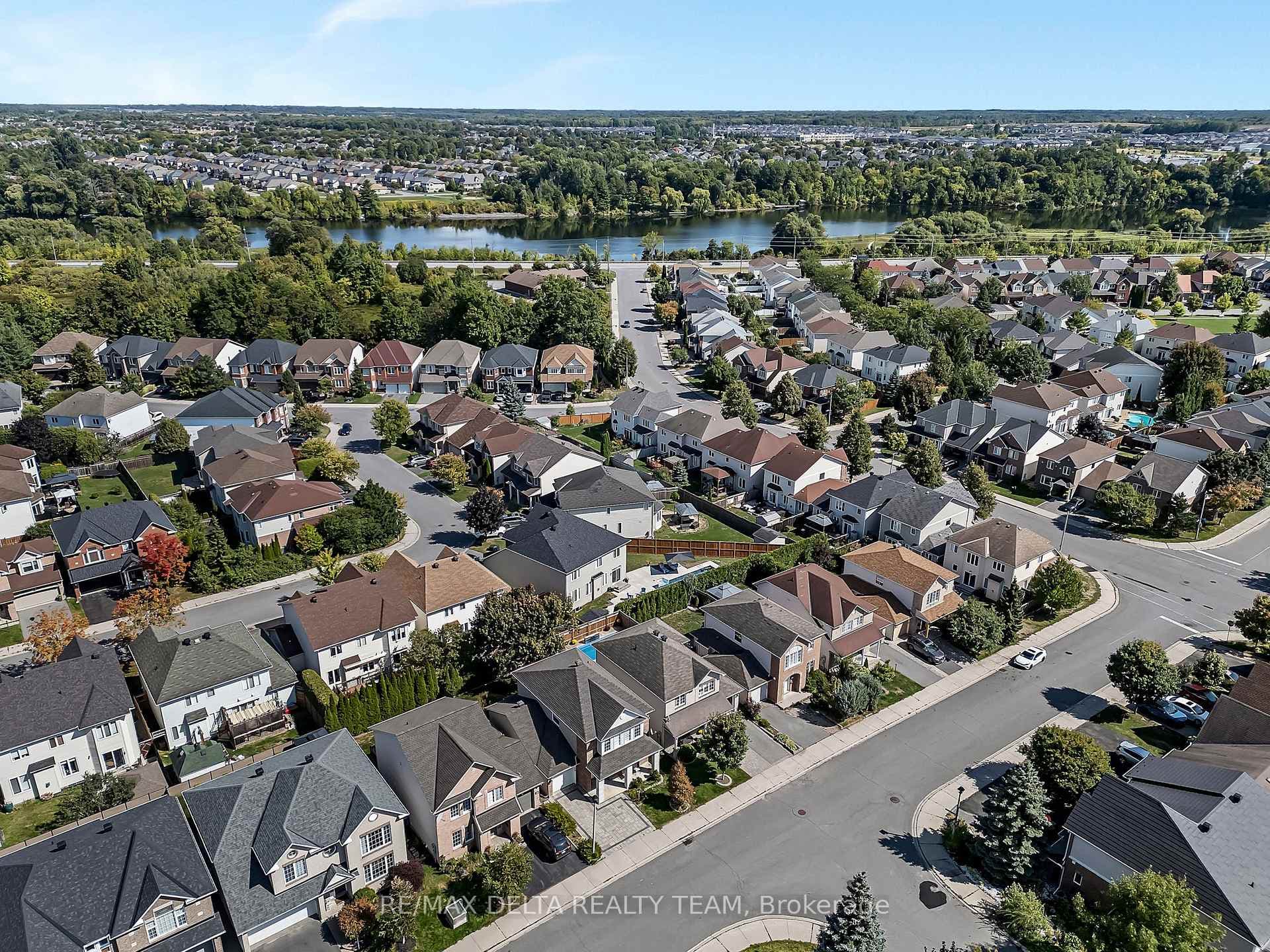 39 Sunvale Way photo 47
