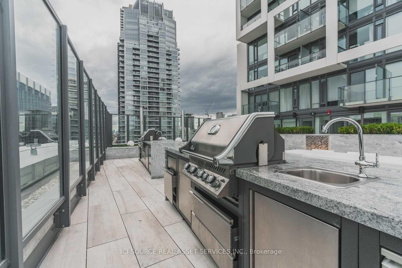 8 Hillsdale Avenue Unit 1242 photo 16