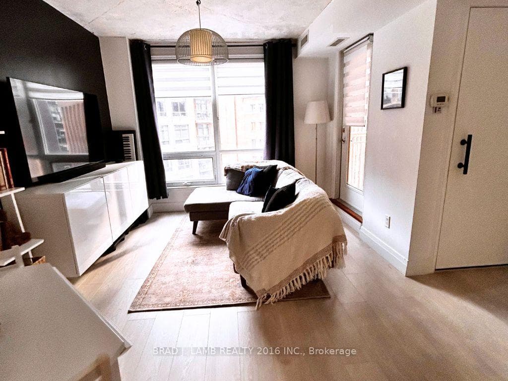 100 Hayden Street Unit 612 photo 1