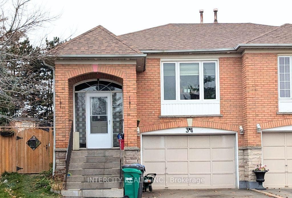 34 Peace Valley Crescent photo 1