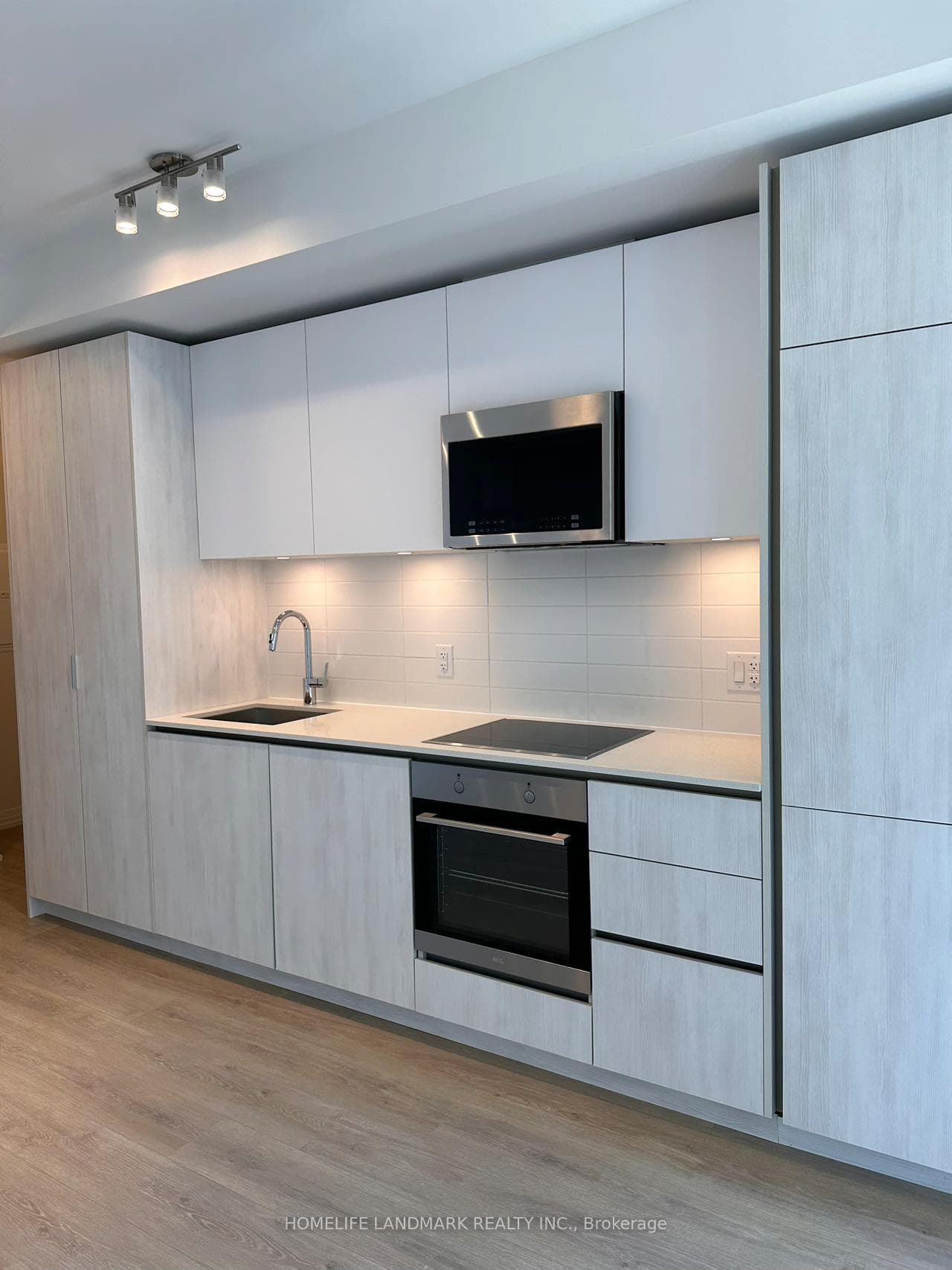 8 Widmer Street Unit 3615 photo 11