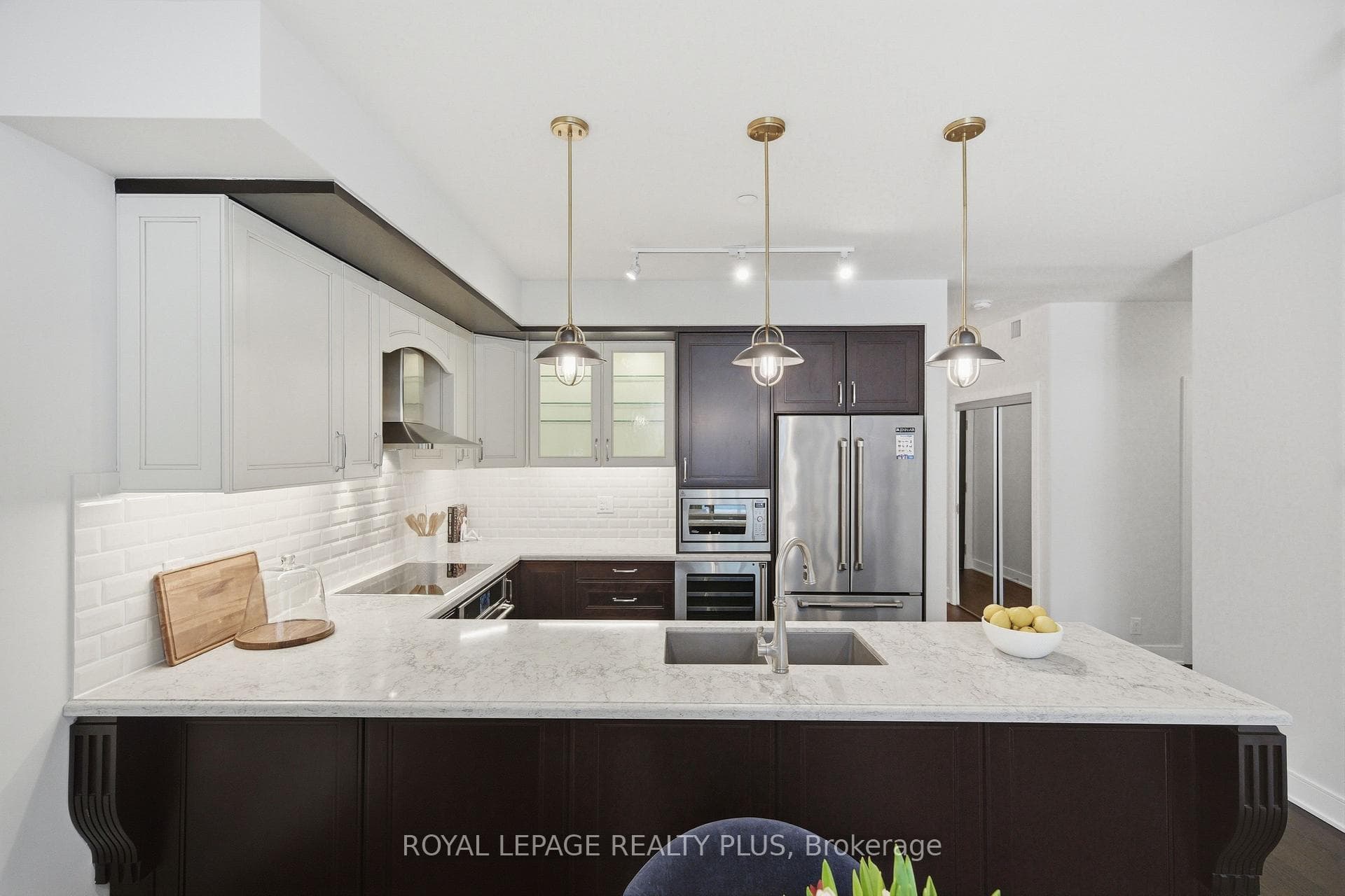 1575 Lakeshore Road Unit 117 photo 12