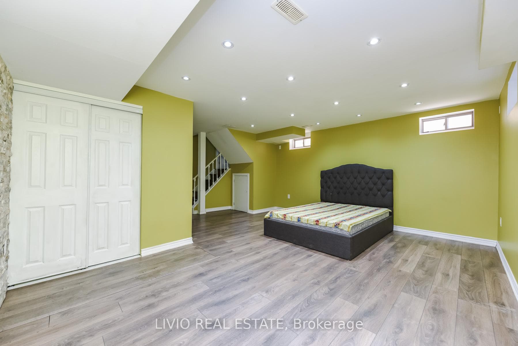 48 Bonnie Braes Drive photo 33
