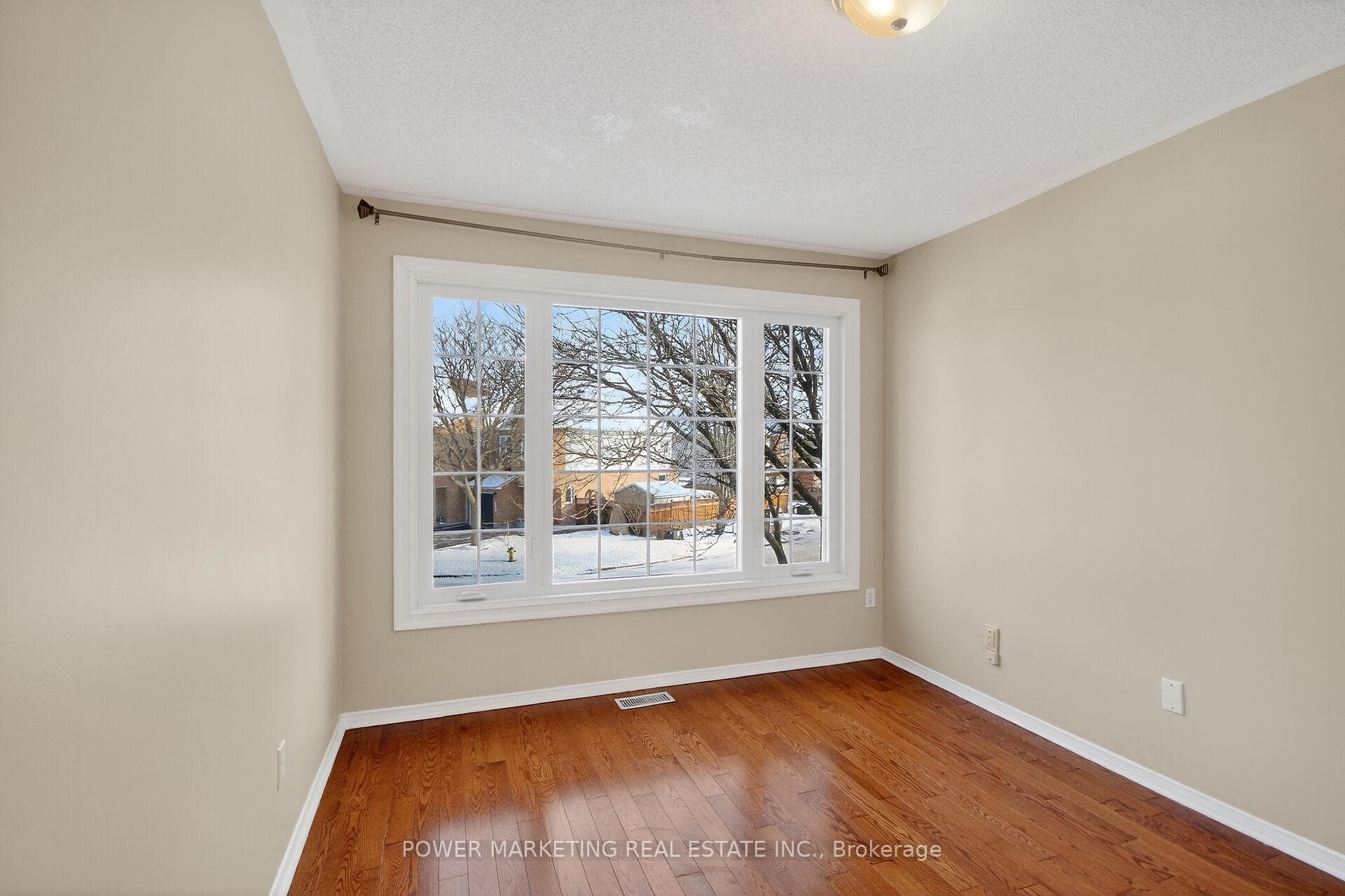 6410 Sablewood Place photo 15
