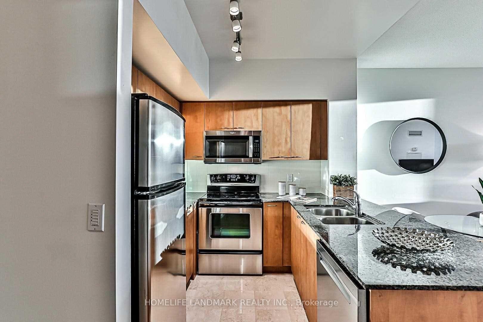 509 Beecroft Road Unit 2008 photo 4