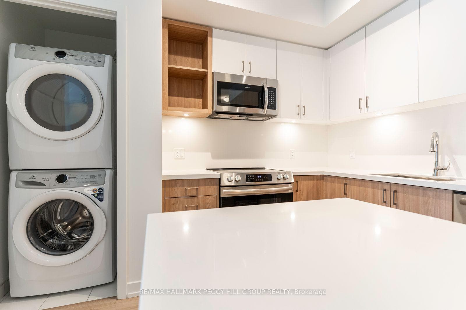 333 Sunseeker Avenue Unit 220 photo 7