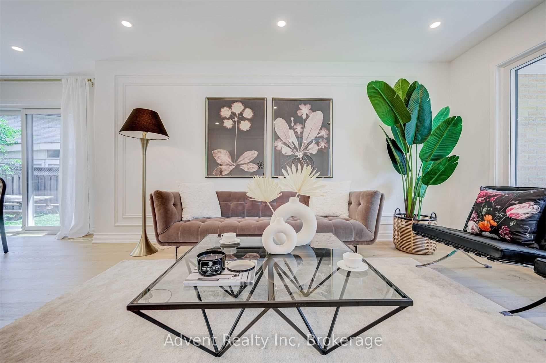 99 Fred Varley Drive photo 6