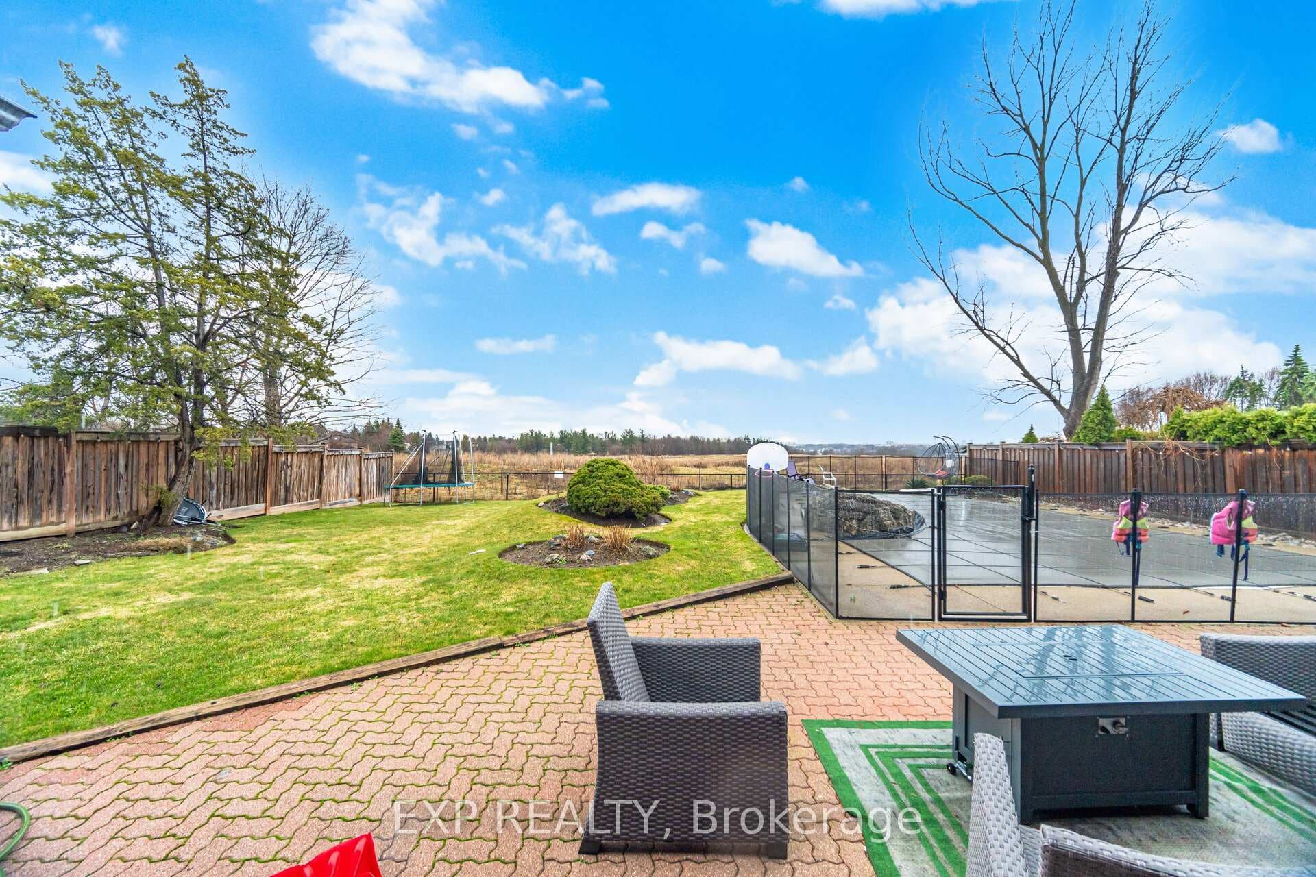 265 Wycliffe Avenue photo 42
