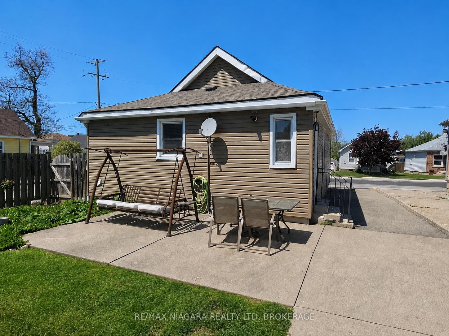 63 Sullivan Avenue photo 17