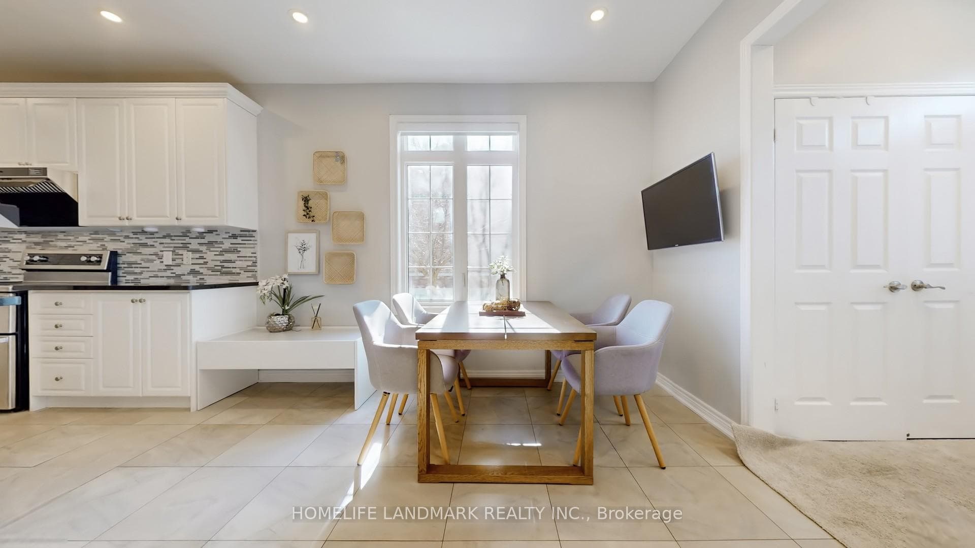 13 Woodway Lane photo 17