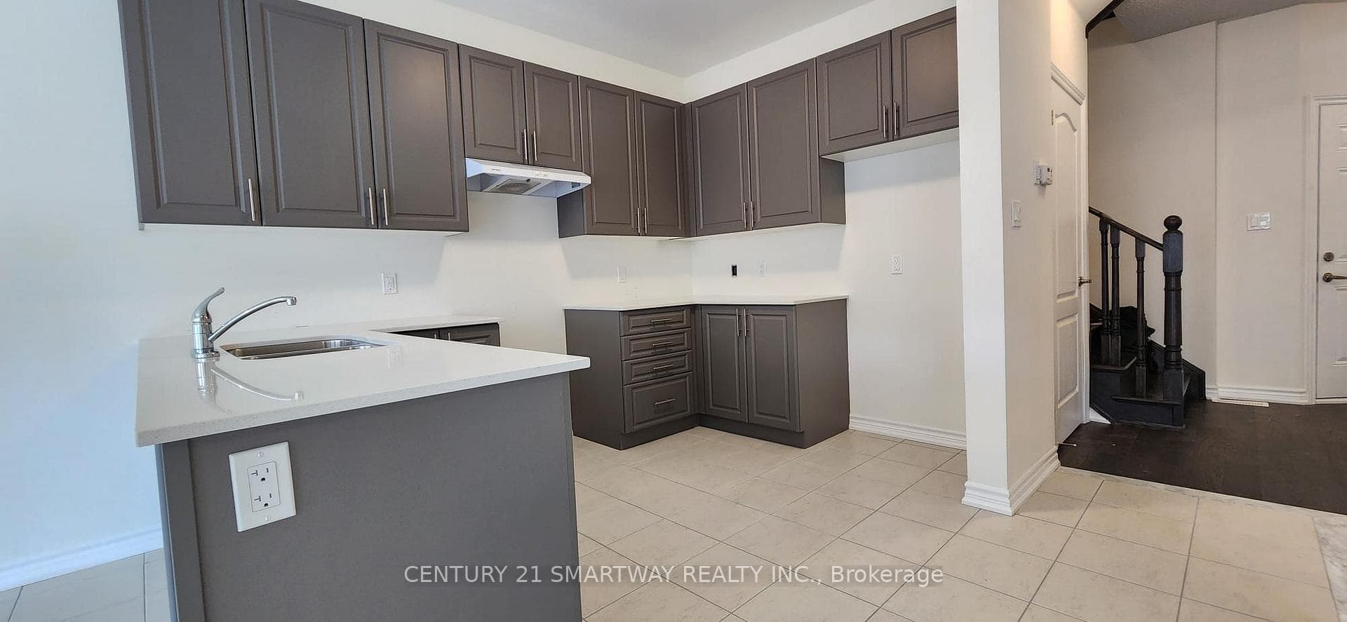20 Huntsworth Avenue photo 6