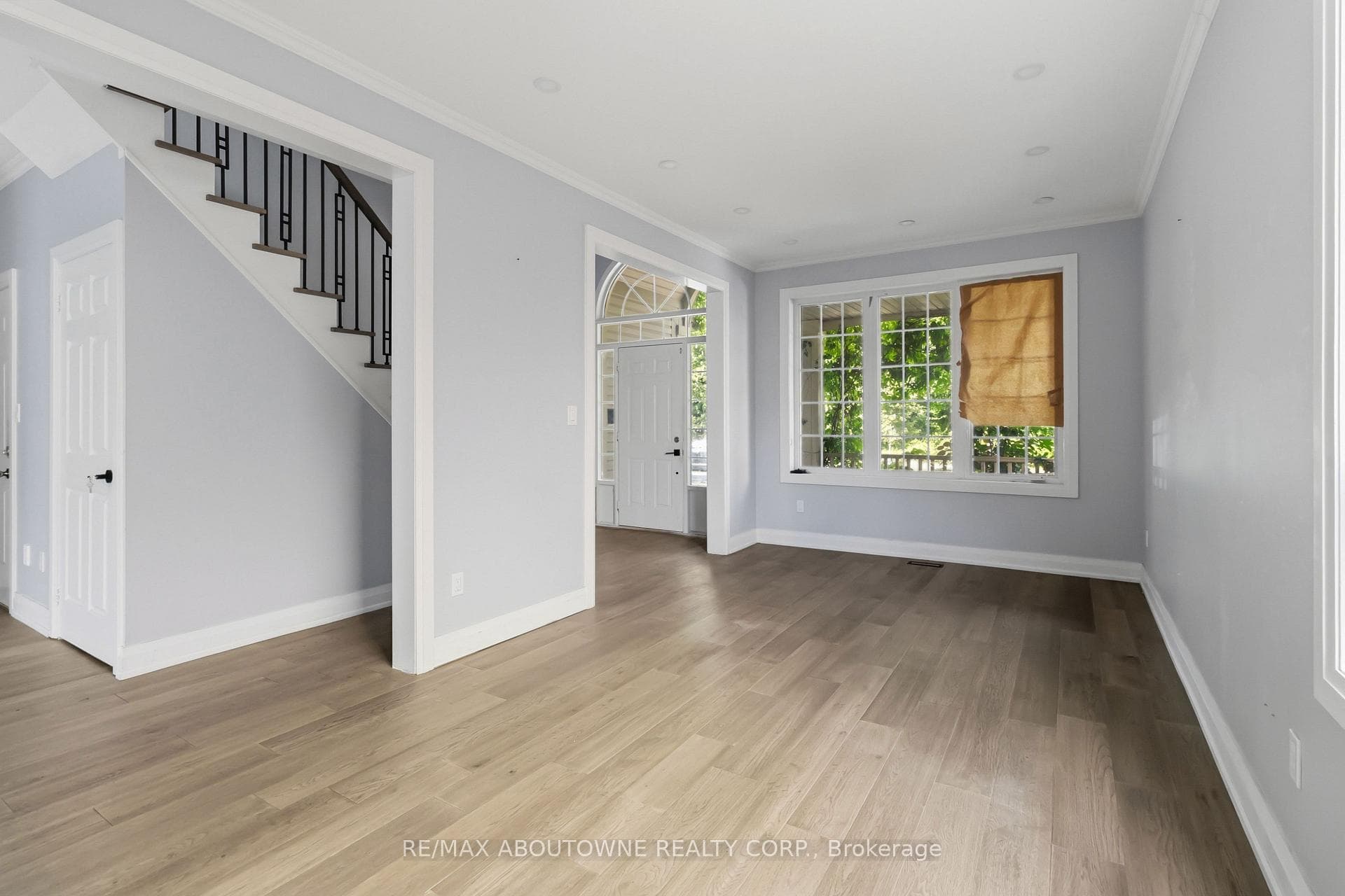 930 Lancaster Boulevard photo 8