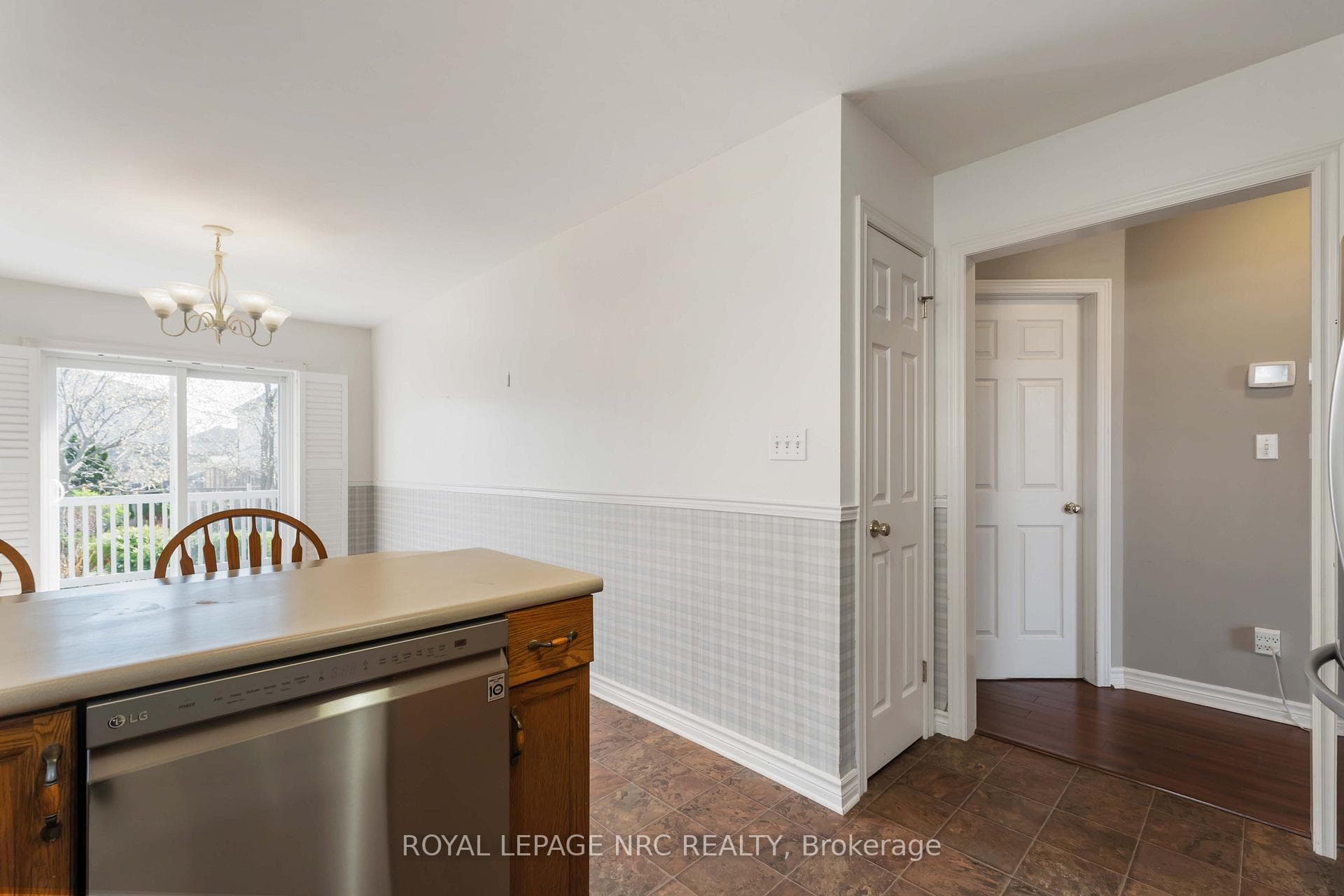 7900 Ascot Circle photo 14
