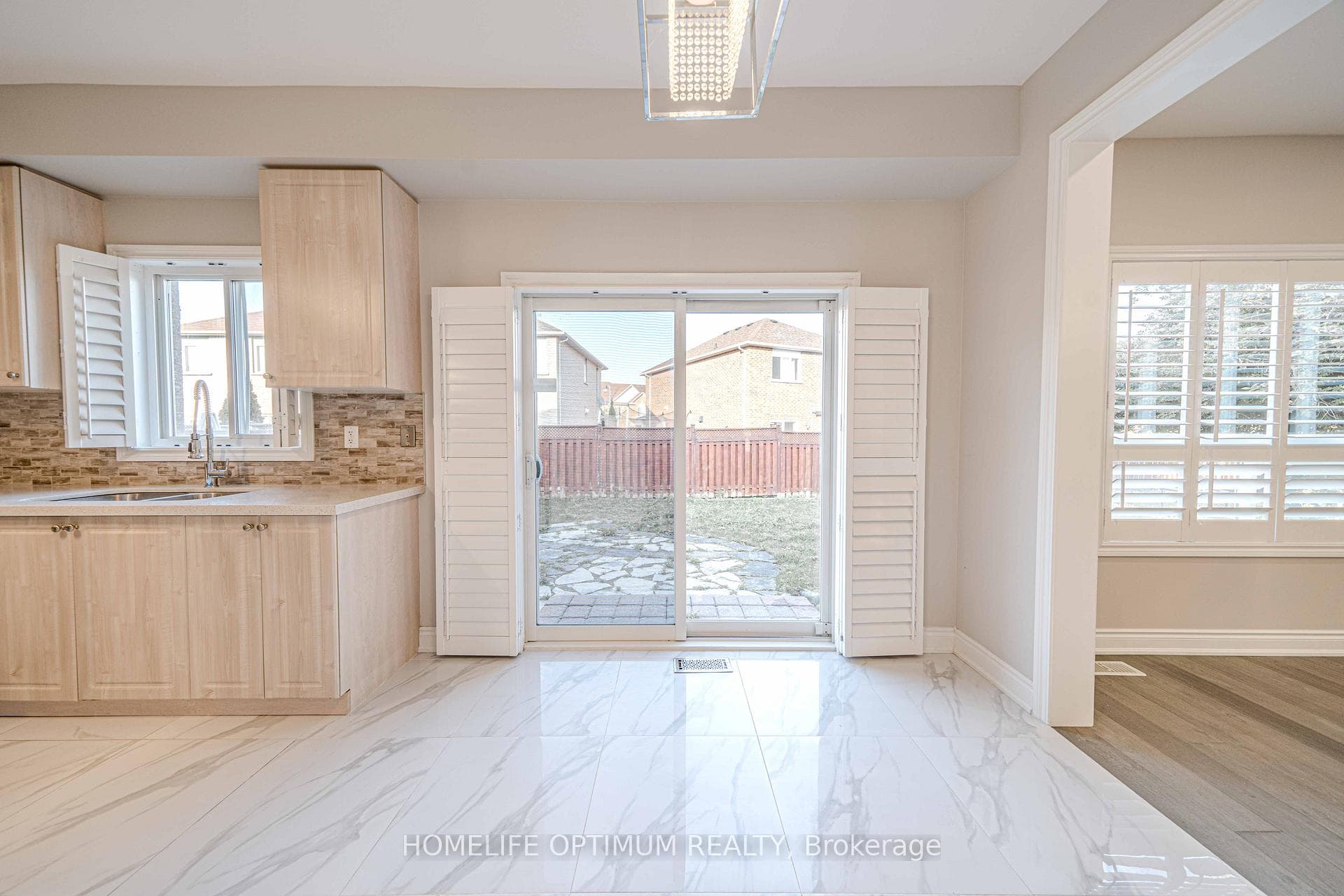 1076 Eager Road photo 15