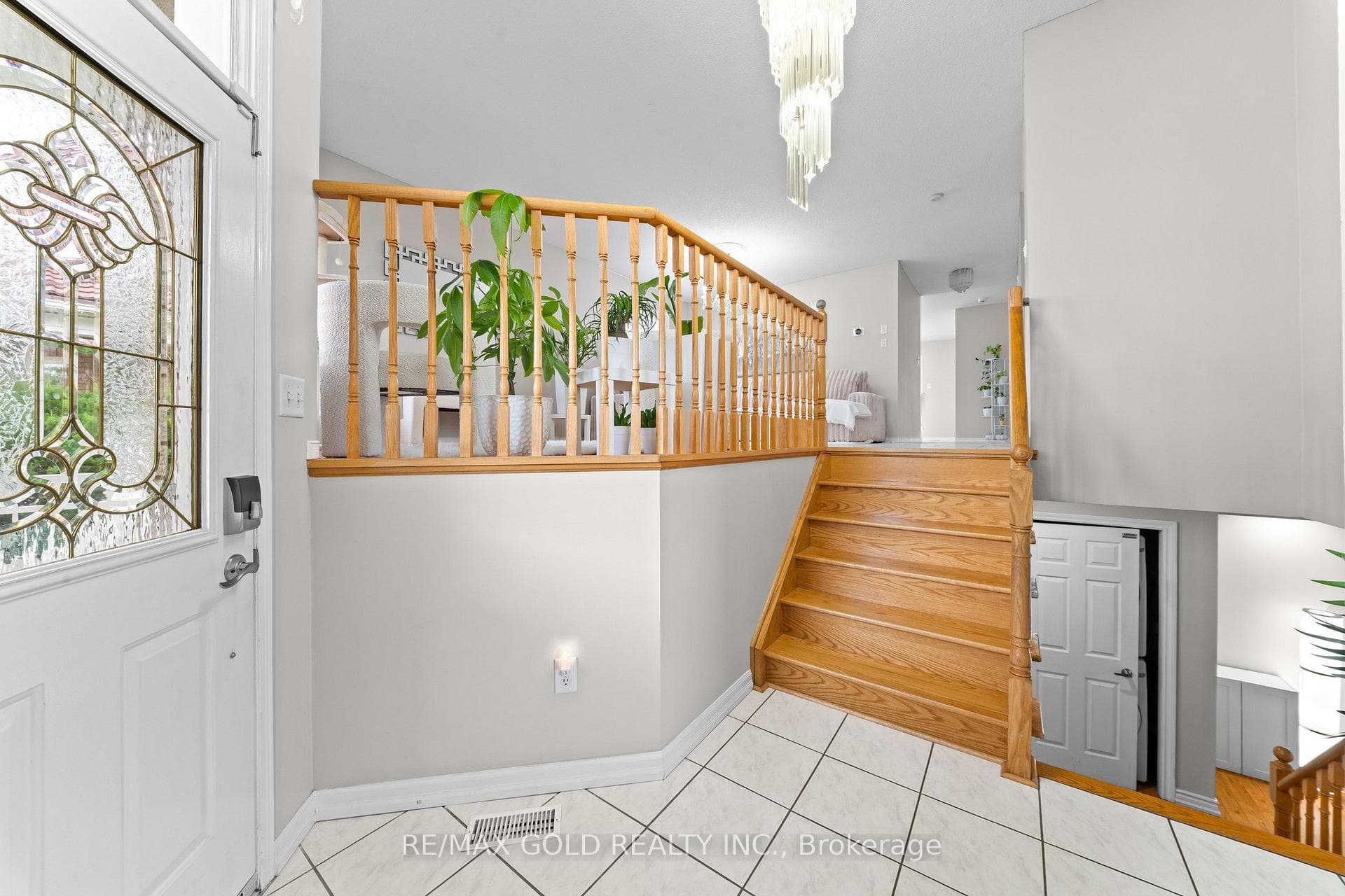 24 Fletchers Creek Boulevard photo 7