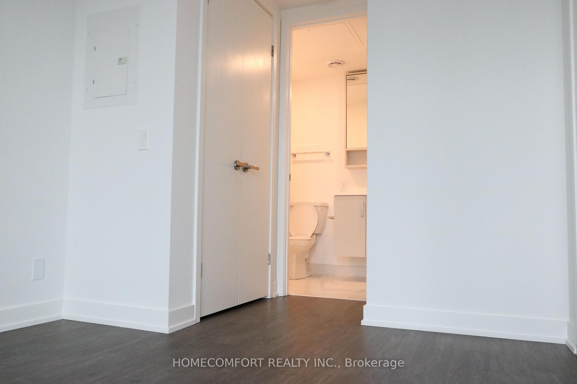 88 Queen Street Unit 3709 photo 11