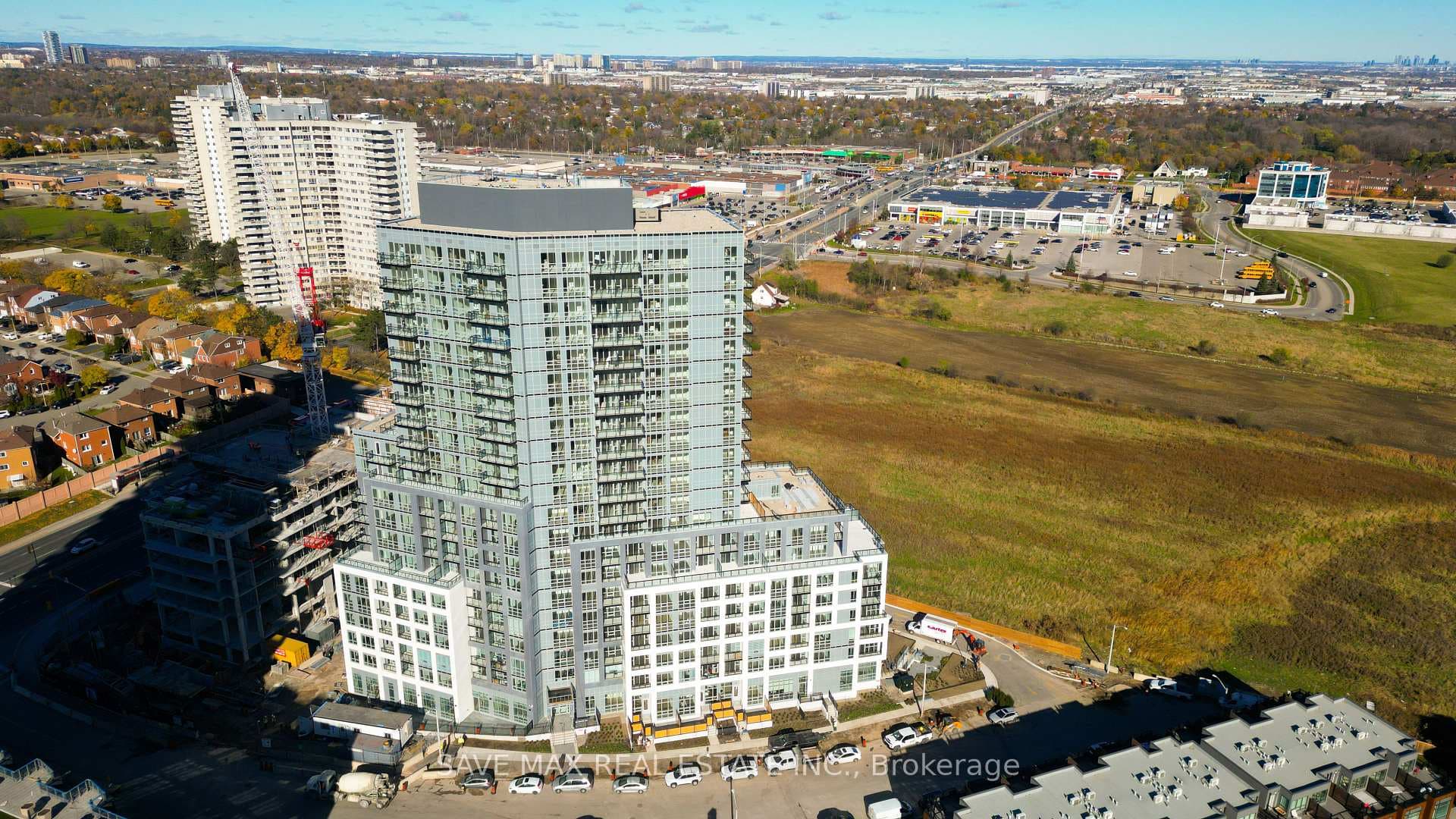 225 Malta Avenue Unit 421 photo 1
