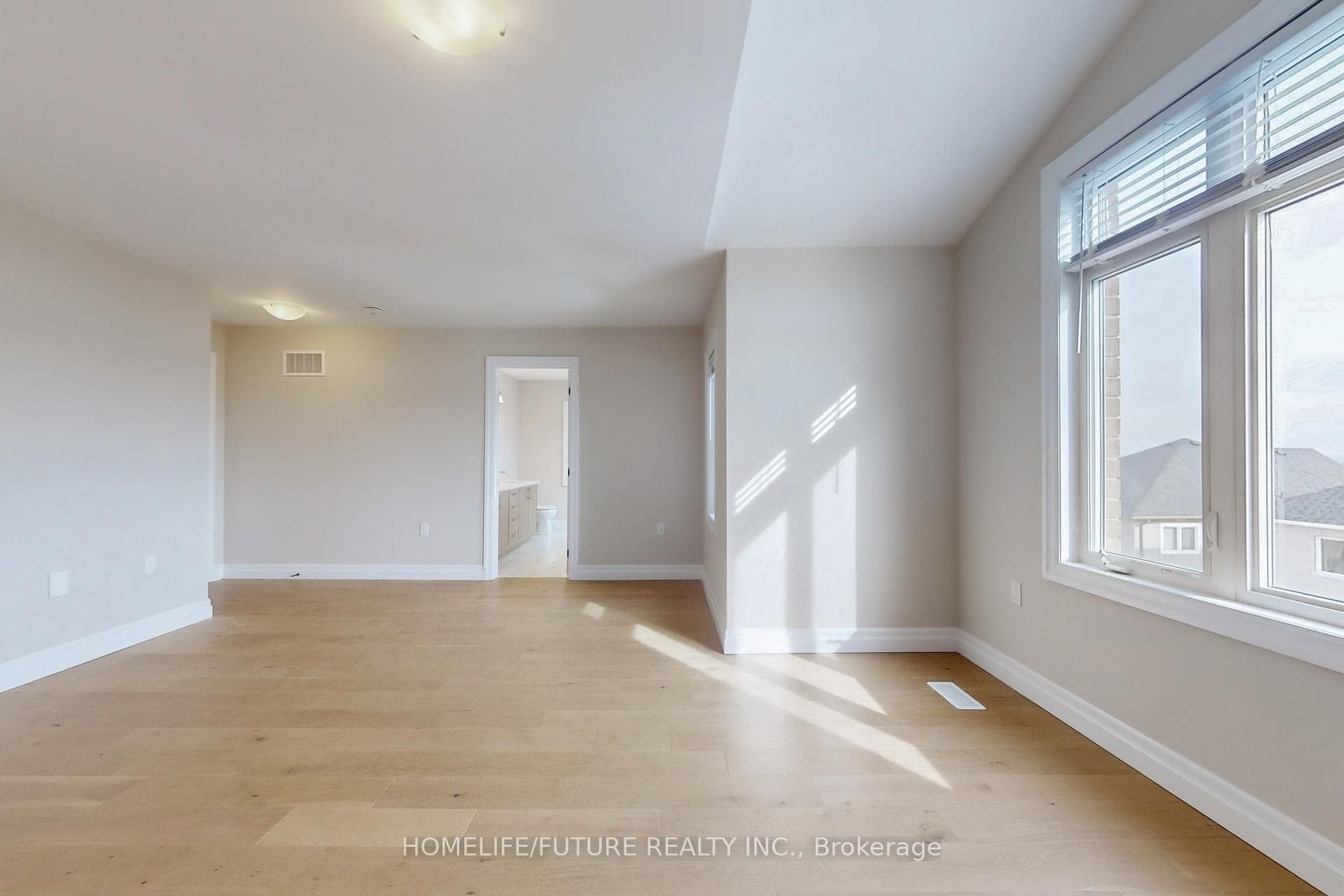 229 O'Neil Street photo 31