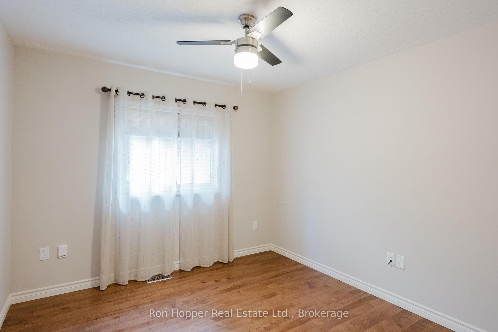 943 5th A Avenue photo 14