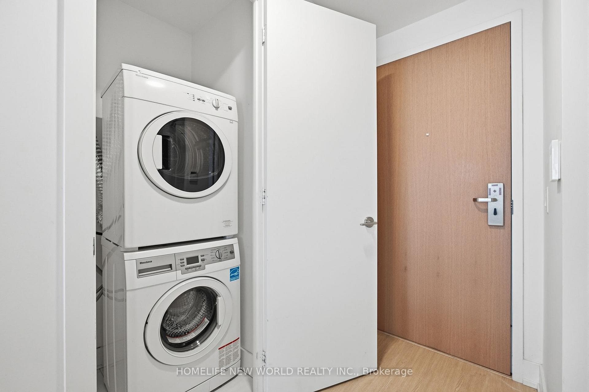7 Grenville Street Unit 2106 photo 19