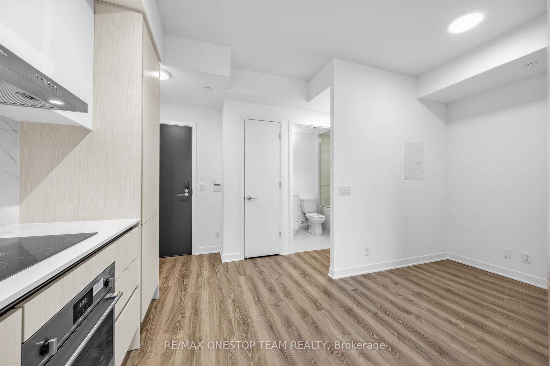 180 Front Street Unit 1705 photo 12