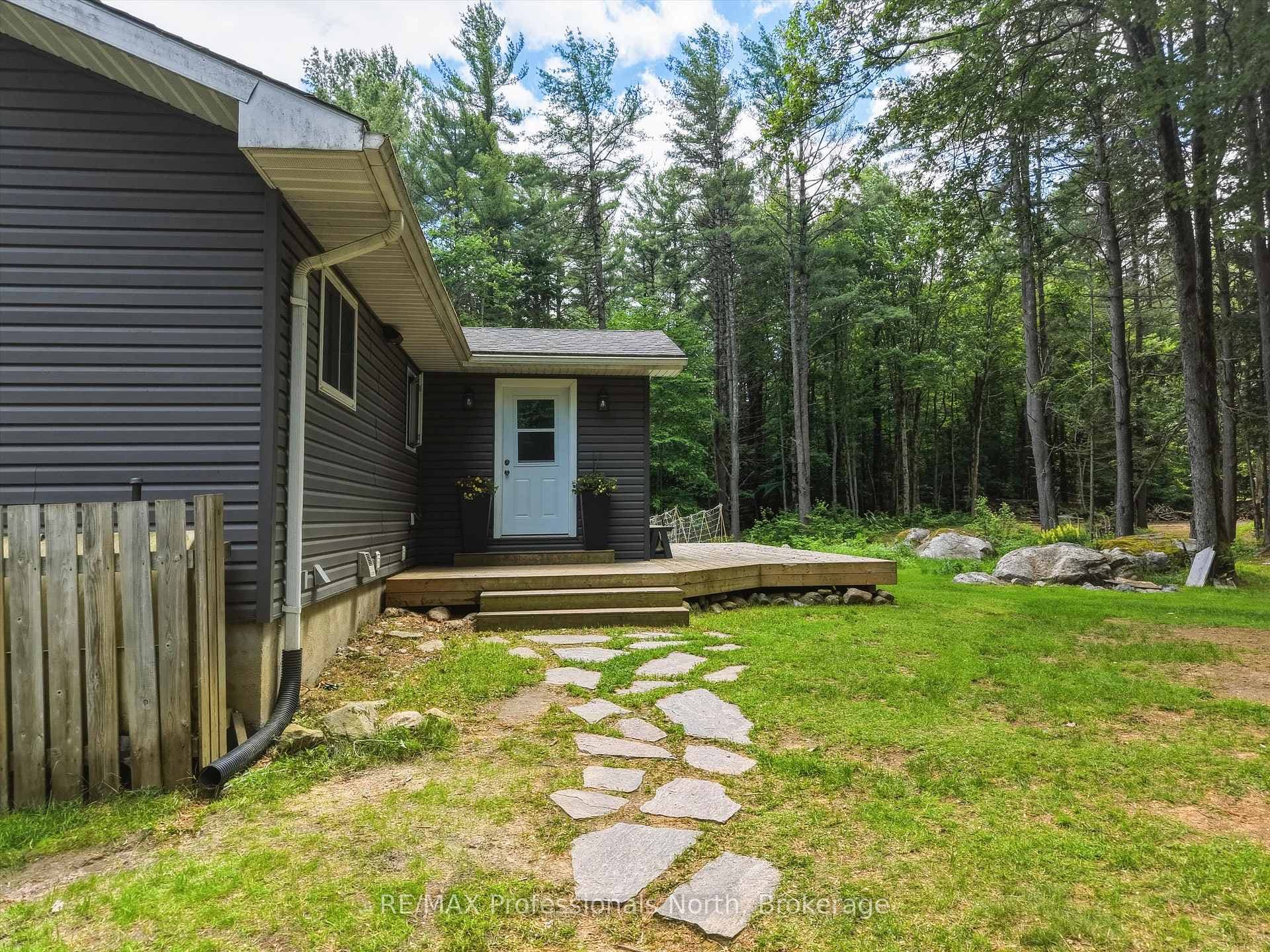 81 WATSON Lane photo 45
