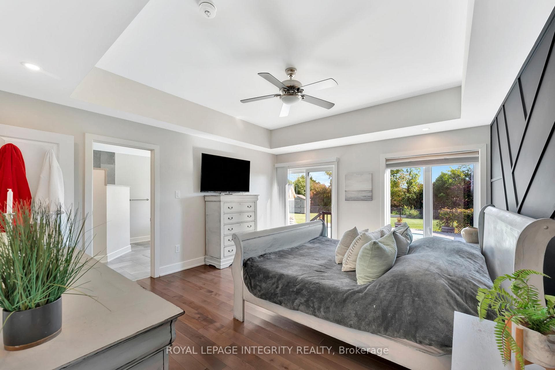 2198 Maple Forest Drive photo 12